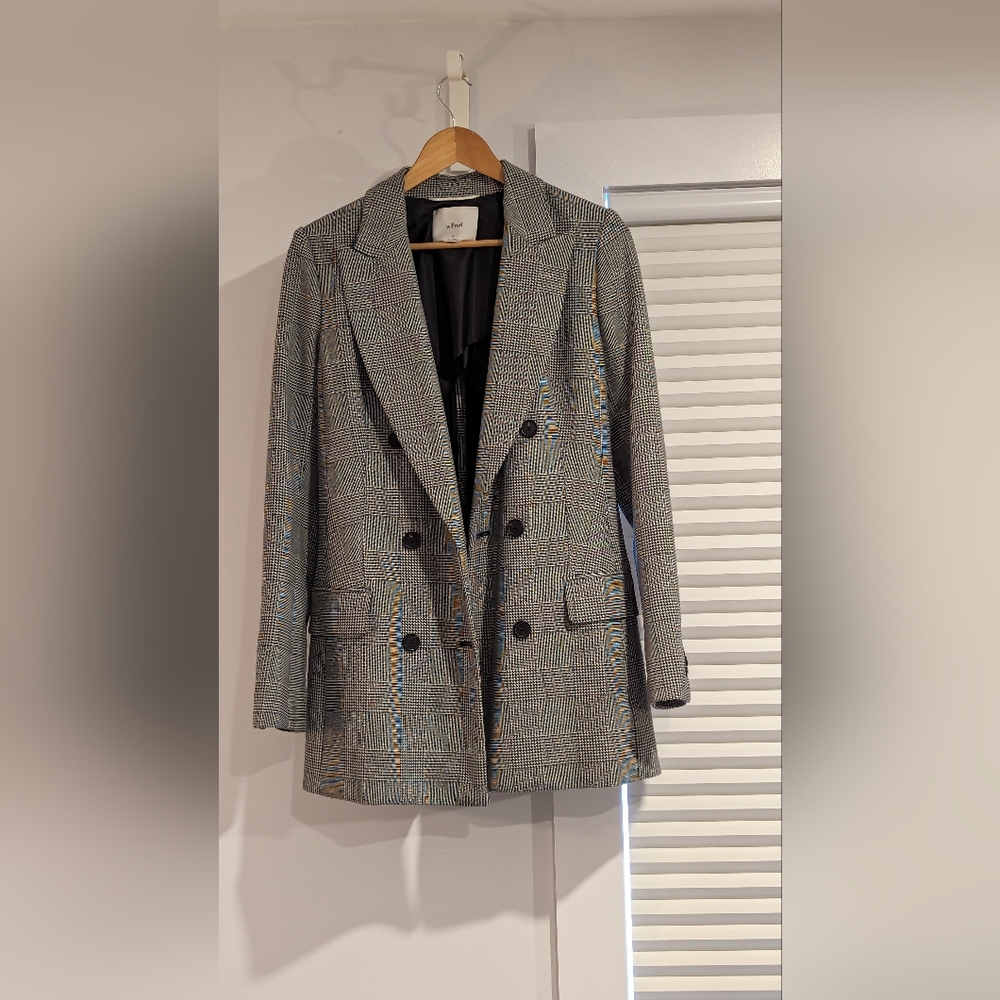 Aritzia Wilfred Double breasted plaid blazer size 6